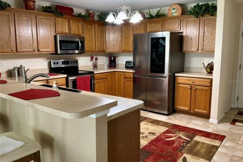House in Summerfield, Florida 3 bedrooms, 152.08 sq.m. № 2421634 - photo 10