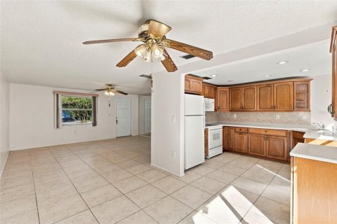 Villa ou maison à louer à Safety Harbor, Floride: 3 chambres, 112.6 m2 № 2432619 - photo 7