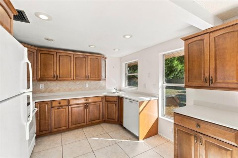 Villa ou maison à louer à Safety Harbor, Floride: 3 chambres, 112.6 m2 № 2432619 - photo 9