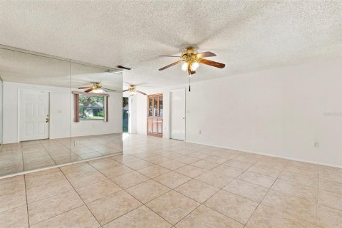 Villa ou maison à louer à Safety Harbor, Floride: 3 chambres, 112.6 m2 № 2432619 - photo 3