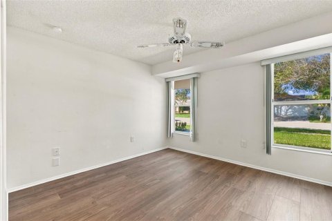 Villa ou maison à louer à Safety Harbor, Floride: 3 chambres, 112.6 m2 № 2432619 - photo 16