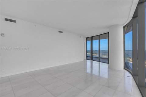 Copropriété à louer à Miami, Floride: 3 chambres, 196.49 m2 № 2188716 - photo 14