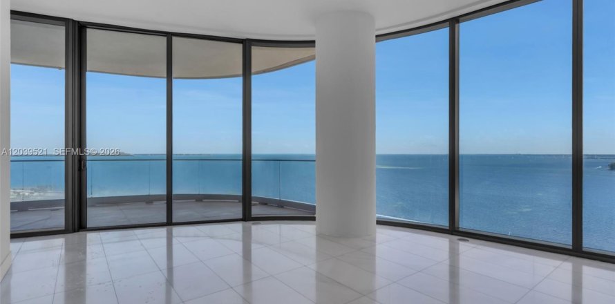 Condo à Miami, Floride, 3 chambres  № 2188716