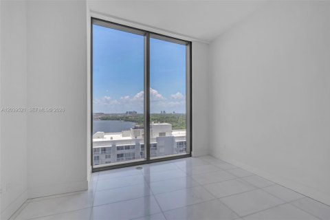 Copropriété à louer à Miami, Floride: 3 chambres, 196.49 m2 № 2188716 - photo 20