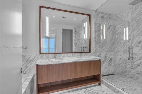 Copropriété à louer à Miami, Floride: 3 chambres, 196.49 m2 № 2188716 - photo 16