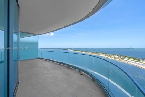Copropriété à louer à Miami, Floride: 3 chambres, 196.49 m2 № 2188716 - photo 10