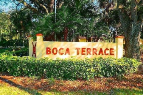 Condo in Boca Raton, Florida, 2 bedrooms № 2353603 - photo 17