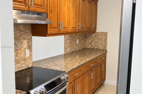 Condo in Boca Raton, Florida, 2 bedrooms № 2353603 - photo 5