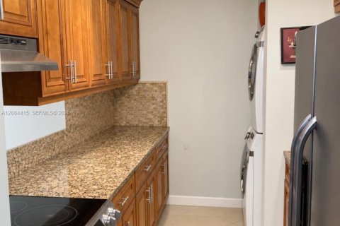 Condo in Boca Raton, Florida, 2 bedrooms № 2353603 - photo 4