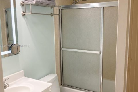 Condo in Boca Raton, Florida, 2 bedrooms № 2353603 - photo 8