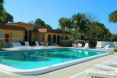 Condo in Boca Raton, Florida, 2 bedrooms № 2353603 - photo 18