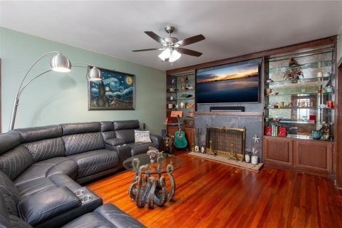 Immobilier commercial à vendre à Clearwater, Floride: 352.75 m2 № 1808755 - photo 11