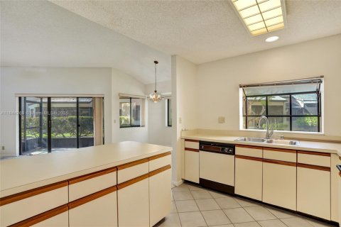 Adosado en venta en Plantation, Florida, 2 dormitorios, 129.6 m2 № 1839710 - foto 12