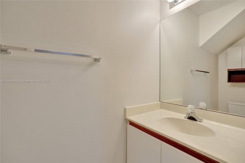 Adosado en venta en Plantation, Florida, 2 dormitorios, 129.6 m2 № 1839710 - foto 16