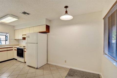 Adosado en venta en Plantation, Florida, 2 dormitorios, 129.6 m2 № 1839710 - foto 13