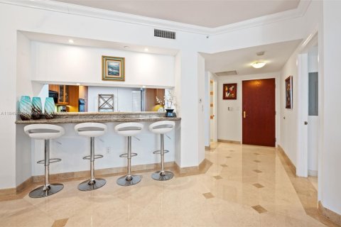 Copropriété à vendre à Surfside, Floride: 2 chambres, 161.65 m2 № 1961464 - photo 9