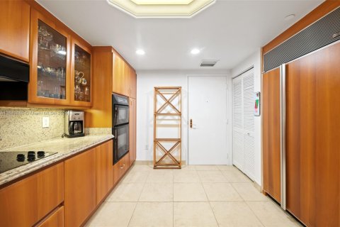 Copropriété à vendre à Surfside, Floride: 2 chambres, 161.65 m2 № 1961464 - photo 17