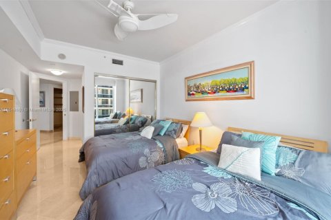 Copropriété à vendre à Surfside, Floride: 2 chambres, 161.65 m2 № 1961464 - photo 27