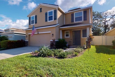 Villa ou maison à louer à Riverview, Floride: 4 chambres, 219.81 m2 № 2403148 - photo 2