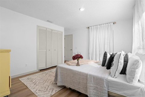 Villa ou maison à vendre à Orange City, Floride: 5 chambres, 181.16 m2 № 2202019 - photo 19
