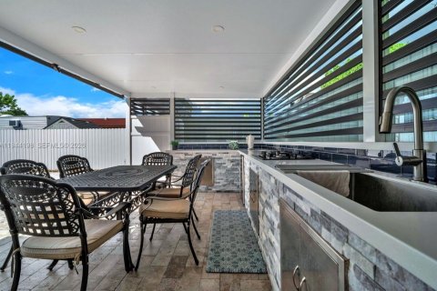 House in Homestead, Florida 4 bedrooms, 162.39 sq.m. № 2001438 - photo 27