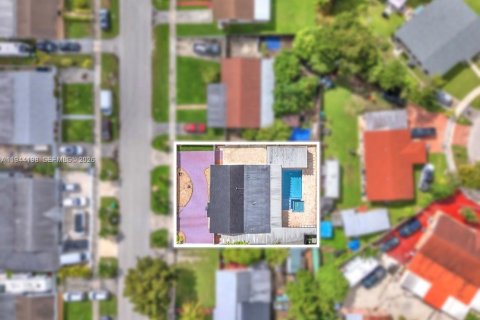 House in Homestead, Florida 4 bedrooms, 162.39 sq.m. № 2001438 - photo 11