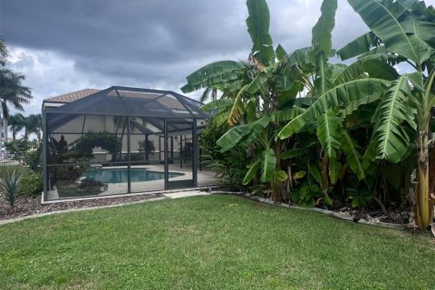 House in Punta Gorda, Florida 2 bedrooms, 119.66 sq.m. № 1900425 - photo 4