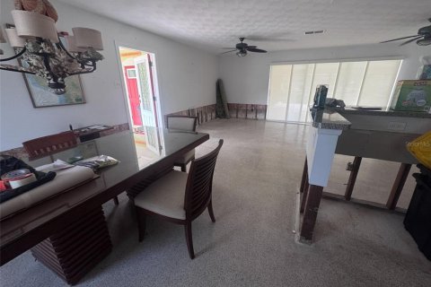 House in Punta Gorda, Florida 2 bedrooms, 119.66 sq.m. № 1900425 - photo 11