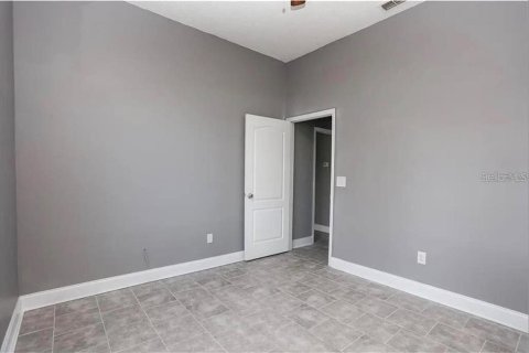 Villa ou maison à louer à Orlando, Floride: 3 chambres, 140.38 m2 № 2167566 - photo 10