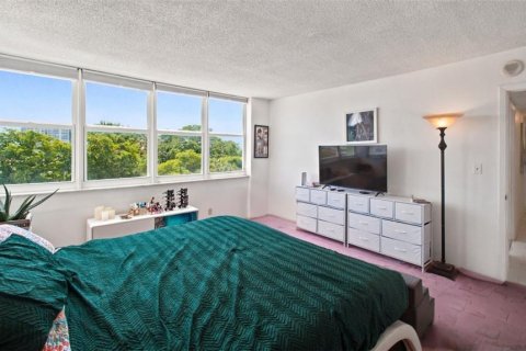 Copropriété à vendre à North Miami, Floride: 2 chambres, 121.14 m2 № 2157135 - photo 19