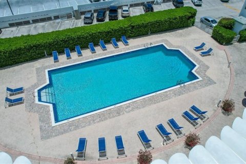 Copropriété à vendre à North Miami, Floride: 2 chambres, 121.14 m2 № 2157135 - photo 5