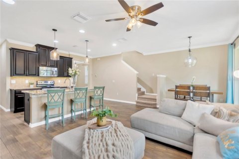 Townhouse in Lutz, Florida 4 bedrooms, 207.17 sq.m. № 1872837 - photo 13