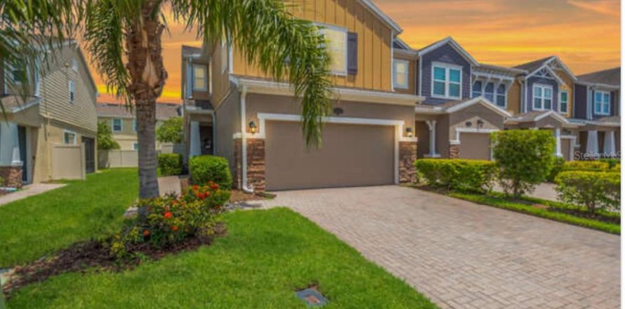 Townhouse in Lutz, Florida 4 bedrooms, 207.17 sq.m. № 1872837