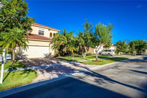 House in Homestead, Florida 5 bedrooms, 231.7 sq.m. № 2004888 - photo 6