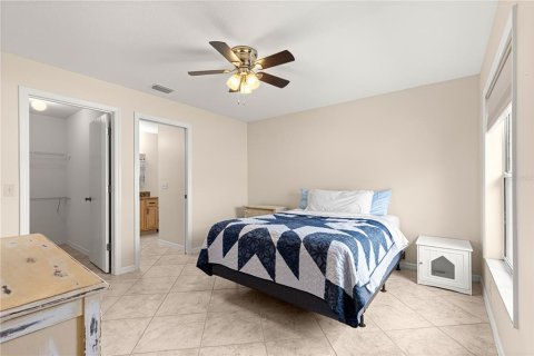 House in The Villages, Florida 2 bedrooms, 118.73 sq.m. № 1655895 - photo 14