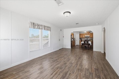 Villa ou maison à vendre à Clewiston, Floride: 3 chambres № 2240509 - photo 6