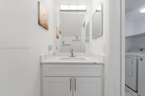 Adosado en venta en Miami Gardens, Florida, 3 dormitorios, 120.03 m2 № 1887684 - foto 10
