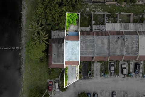 Adosado en venta en Miami Gardens, Florida, 3 dormitorios, 120.03 m2 № 1887684 - foto 30