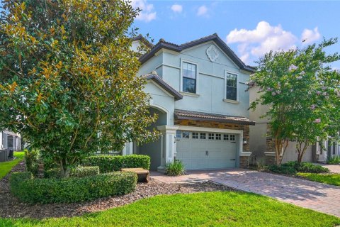 Casa en venta en Davenport, Florida, 9 dormitorios, 363.15 m2 № 1368146 - foto 2