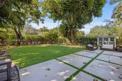 Снять в аренду виллу или дом в Майами-Шорс, Флорида 3 спальни, 138.33м2, № 1947501 - фото 25