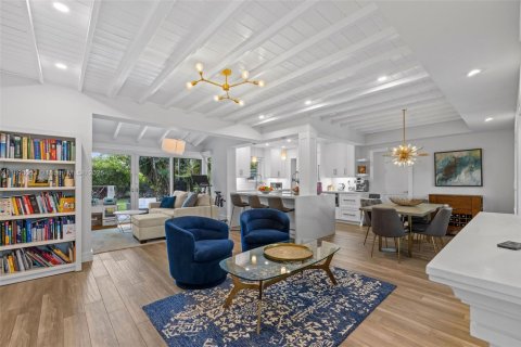 Снять в аренду виллу или дом в Майами-Шорс, Флорида 3 спальни, 138.33м2, № 1947501 - фото 6