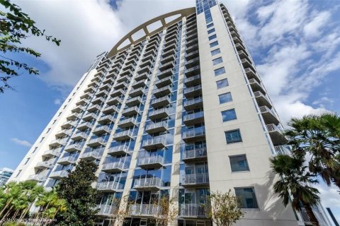 Condominio en venta en Orlando, Florida, 1 dormitorio, 67.73 m2 № 1678983 - foto 1