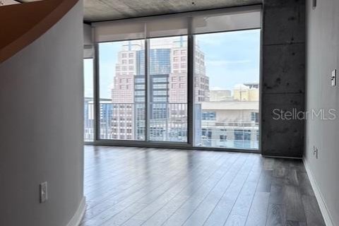 Condominio en venta en Orlando, Florida, 1 dormitorio, 67.73 m2 № 1678983 - foto 4