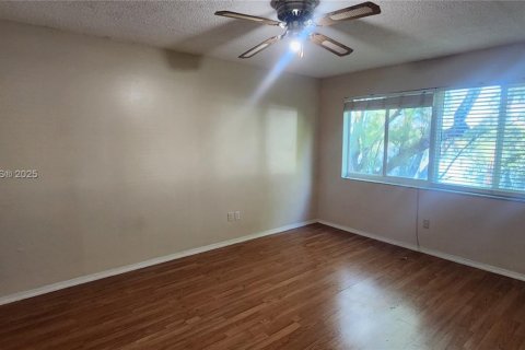 Condominio en alquiler en Homestead, Florida, 2 dormitorios, 99.87 m2 № 1949043 - foto 7