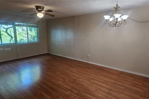 Condominio en alquiler en Homestead, Florida, 2 dormitorios, 99.87 m2 № 1949043 - foto 10