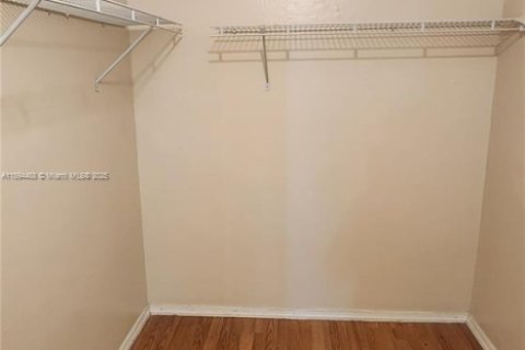 Condominio en alquiler en Homestead, Florida, 2 dormitorios, 99.87 m2 № 1949043 - foto 5