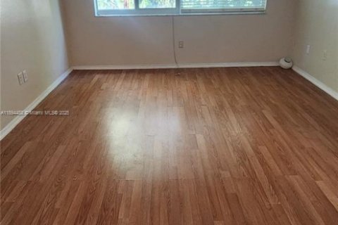 Condominio en alquiler en Homestead, Florida, 2 dormitorios, 99.87 m2 № 1949043 - foto 15