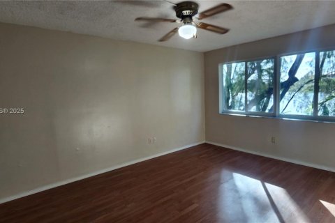 Condominio en alquiler en Homestead, Florida, 2 dormitorios, 99.87 m2 № 1949043 - foto 24