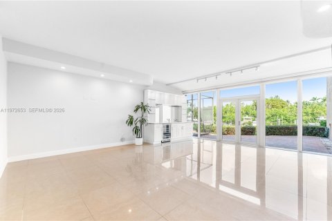 Touwnhouse à vendre à Palmetto Bay, Floride: 4 chambres, 246.28 m2 № 2317205 - photo 19