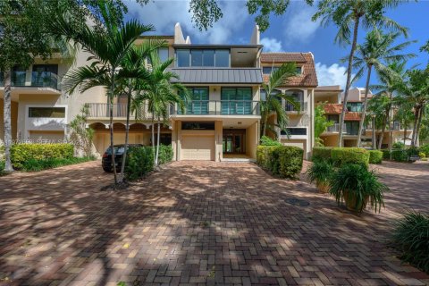 Touwnhouse à vendre à Palmetto Bay, Floride: 4 chambres, 246.28 m2 № 2317205 - photo 4